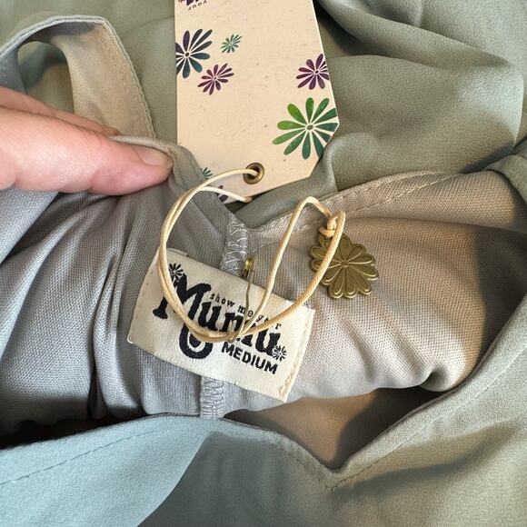 Show Me Your Mumu Kendall Soft V-Back A-Line Gown - Silver Sage Crisp NWT Medium - Picture 9 of 9